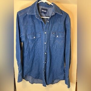 Wrangler Men's Classic Blue Denim Button-Down Shirt